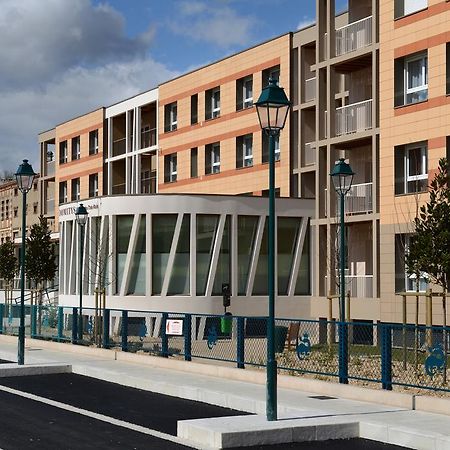 Domitys Le Jardin Des Trois Rois Aparthotel Romorantin-Lanthenay Bagian luar foto