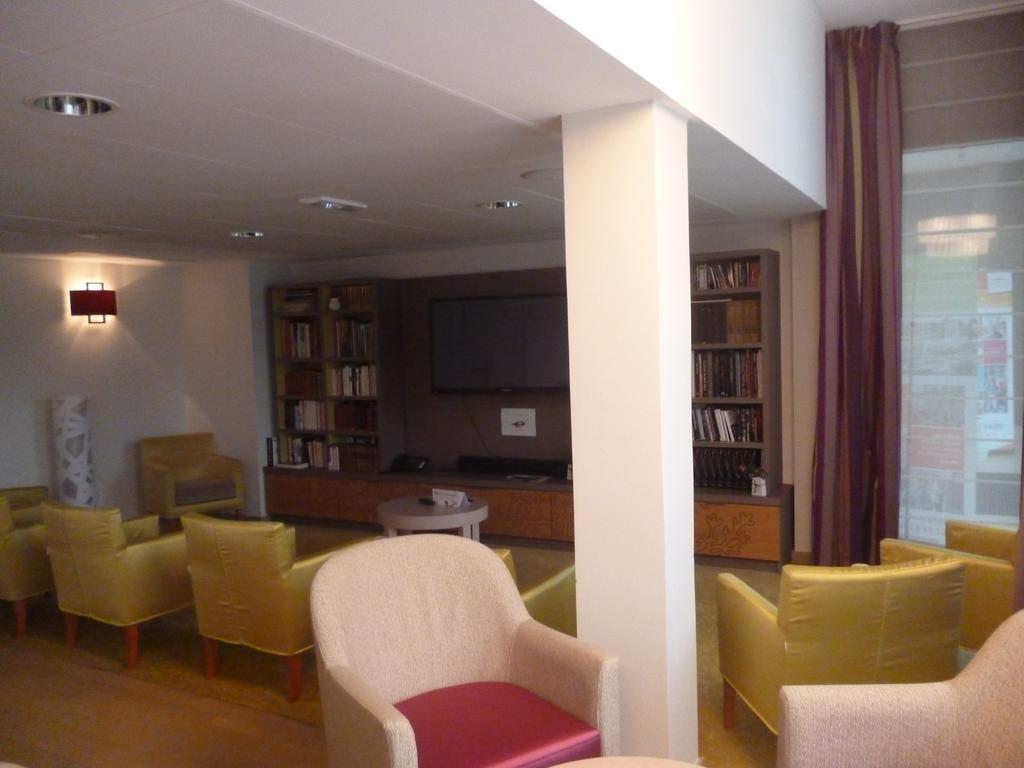 Domitys Le Jardin Des Trois Rois Aparthotel Romorantin-Lanthenay Bagian luar foto